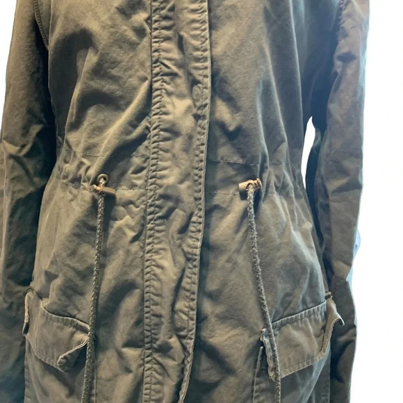 Yoki New York women's medium military green jacket with soft faux fur - Picture 3 of 8